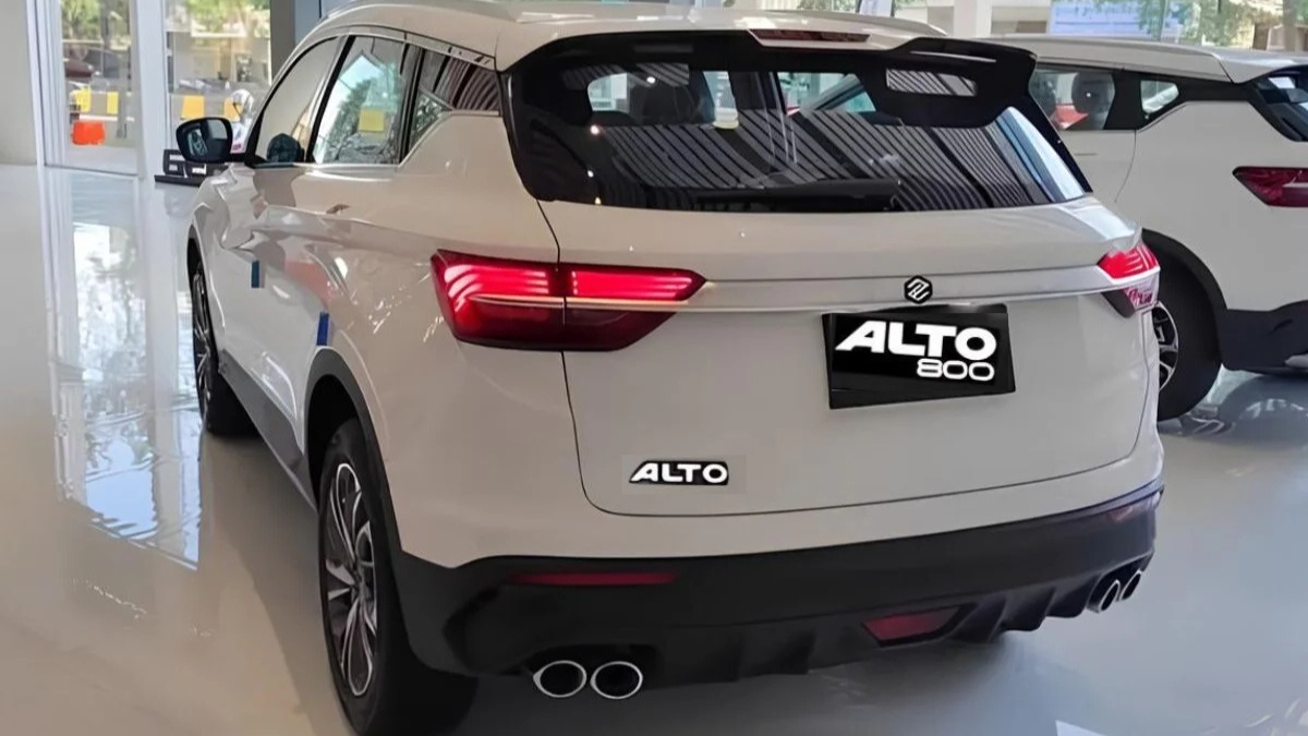 Maruti Suzuki Alto 800: A Budget Hatchback with 24 Kmpl Mileage &amp; Modern Features