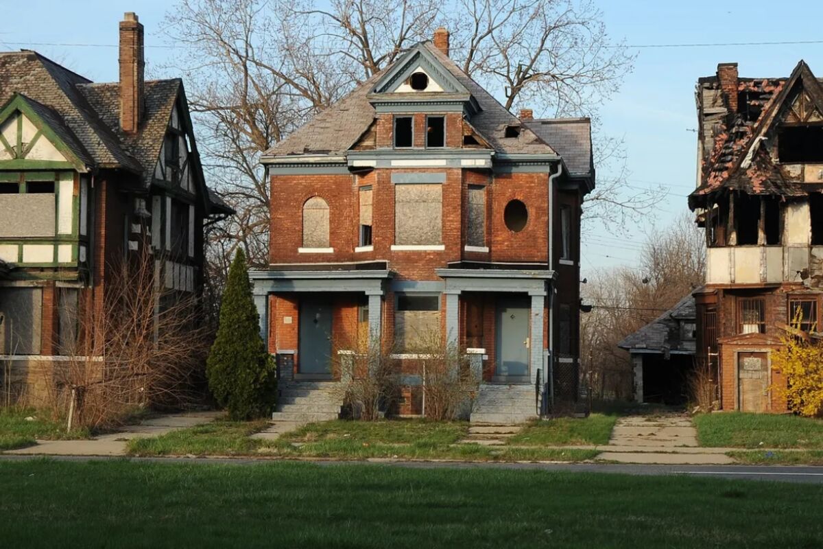 abandoned houses